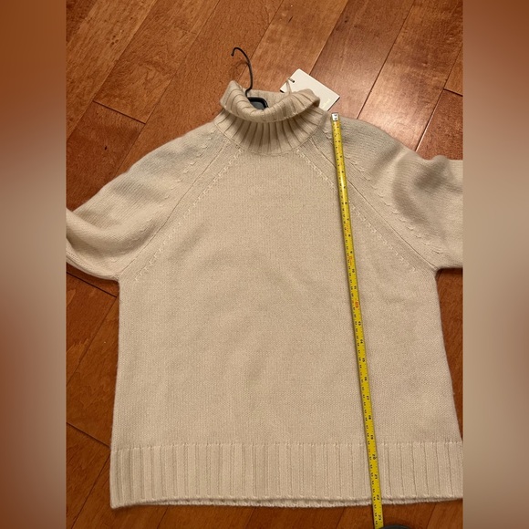 Wilfred “Lux” cashmere turtleneck sweater nwt - Picture 9 of 11